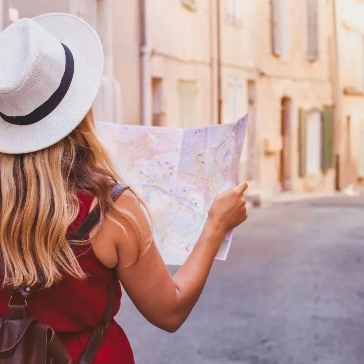 Calabria meta di vacanze piace agli italiani ma il brand non decolla, Regione al lavoro sul piano annuale