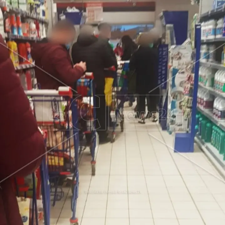 L’assalto ai forni puntando al 3X2, cronaca semiseria di una sortita al supermercato con l’elmetto