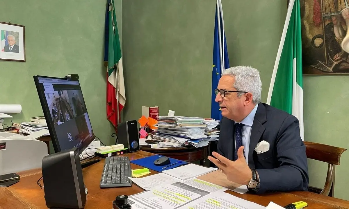 A rischio i fondi per il sistema idrico, Manna: «Errore sanabile, no al commissariamento»