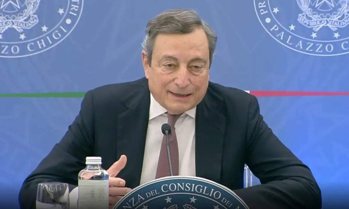 Covid, a fine marzo stop allo stato di emergenza. Draghi: «L’obiettivo è il ritorno alla normalità»