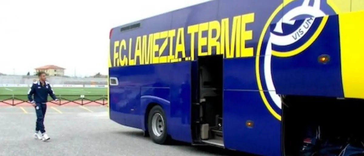 Guerra in Ucraina, l’Fc Lamezia Terme si mobilita per consegnare beni e ospitare 50 profughi