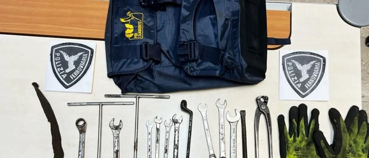 Sorpresi a rubare rame nello scalo ferroviario di Villa San Giovanni: arrestate 3 persone