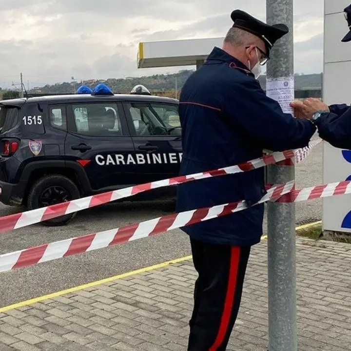 Distributore di carburante con autorizzazioni scadute da oltre 10 anni: tre denunce nel Cosentino