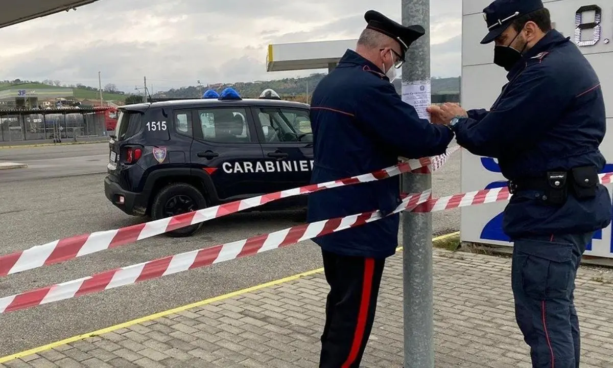 Distributore di carburante con autorizzazioni scadute da oltre 10 anni: tre denunce nel Cosentino