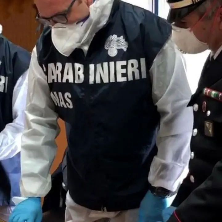 Falso medico, chiuse le indagini su un 46enne di Reggio accusato di esercizio abusivo della professione