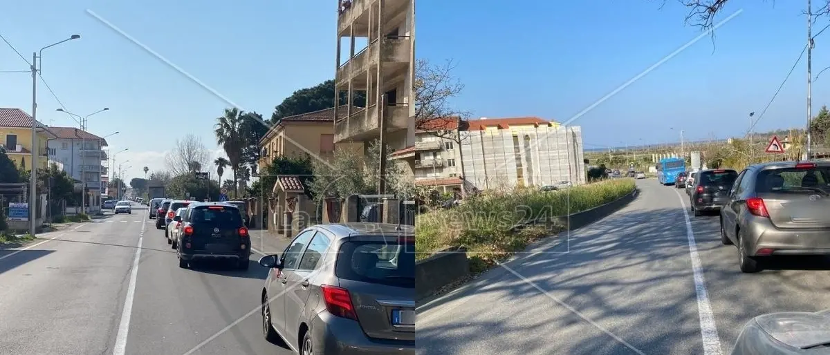 Tratto autostradale chiuso per frana, traffico in tilt nel Catanzarese e code lunghe 7 chilometri