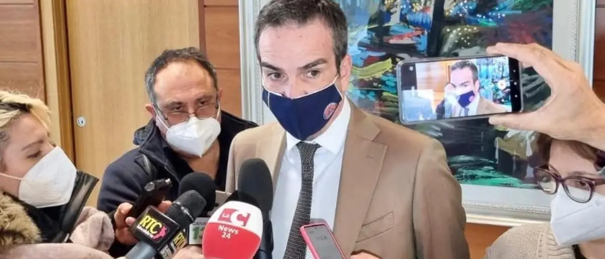 Da oggi la Sacal torna sotto il controllo pubblico, Occhiuto: «Pronti a questa nuova sfida»