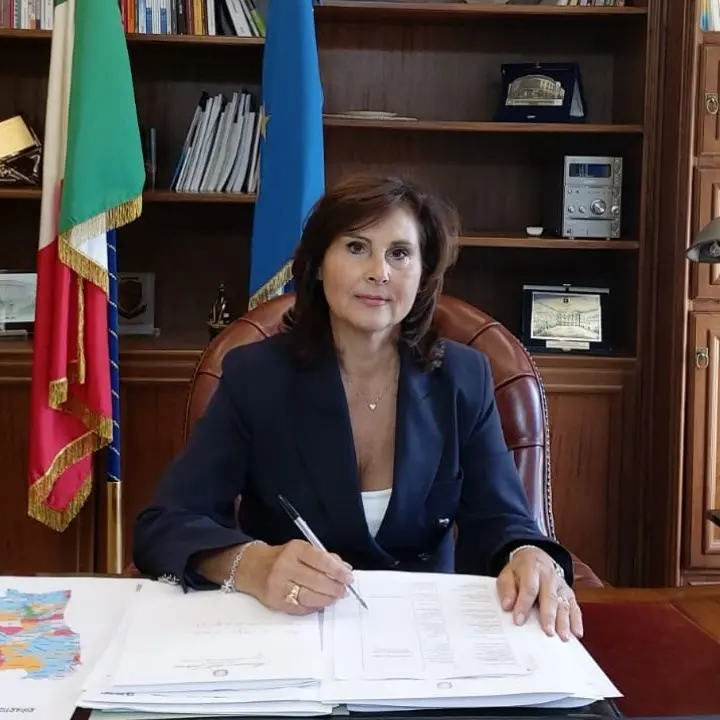 Corigliano Rossano, vertenza refezione scolastica: arriva la convocazione in Prefettura