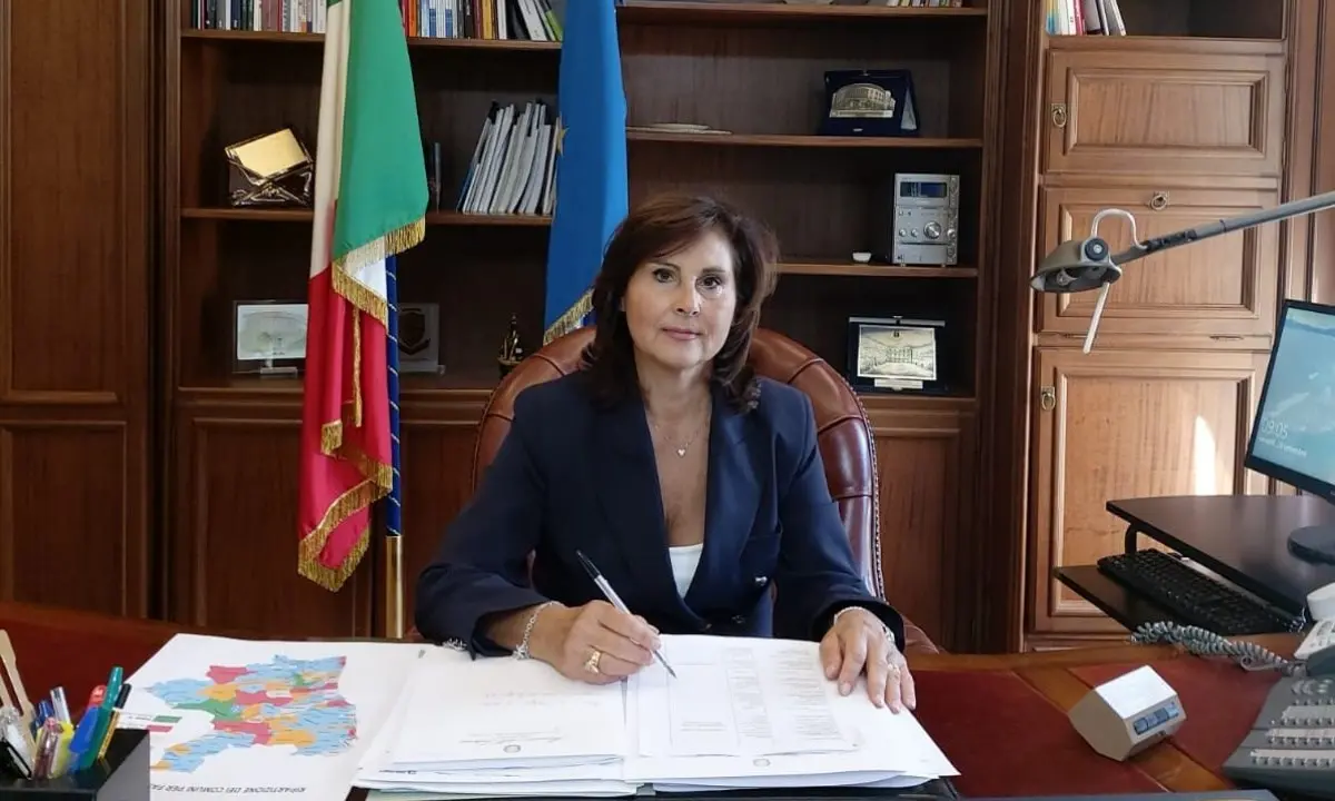 Corigliano Rossano, vertenza refezione scolastica: arriva la convocazione in Prefettura