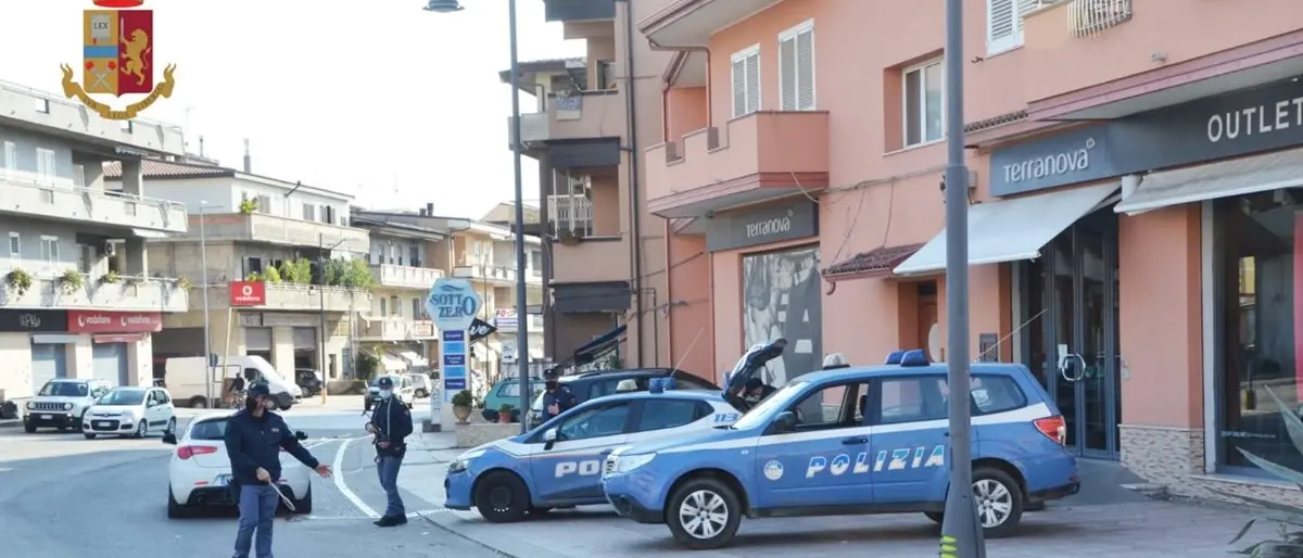 Usava un documento con il cognome del marito per sfuggire alla carcerazione: arrestata a Gioia Tauro