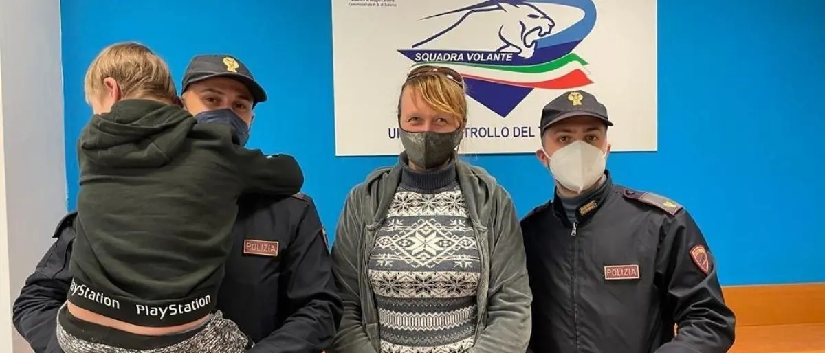 Siderno: bimbo rifugiato ucraino si allontana da casa, la polizia lo rintraccia e lo riaffida alla famiglia
