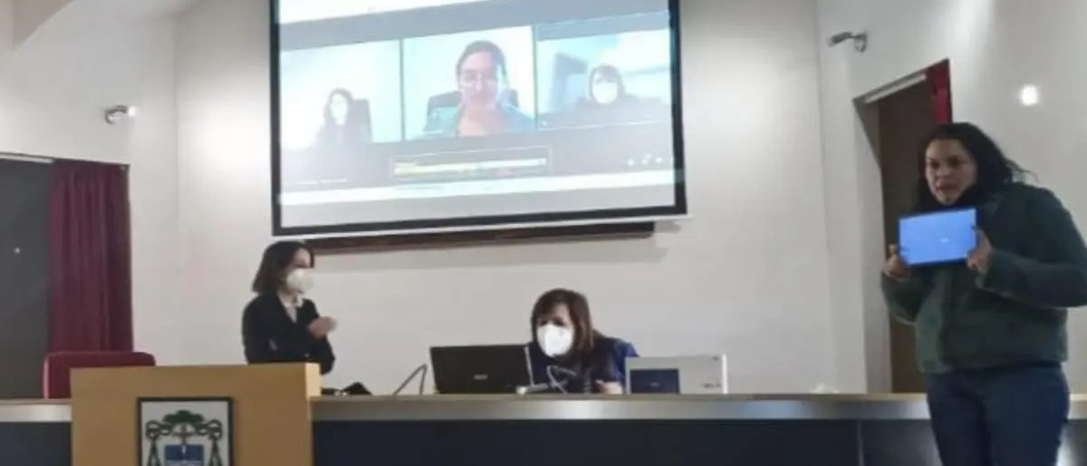 Lamezia, consegnati 15 tablet a ragazzi appartenenti a famiglie rom e straniere