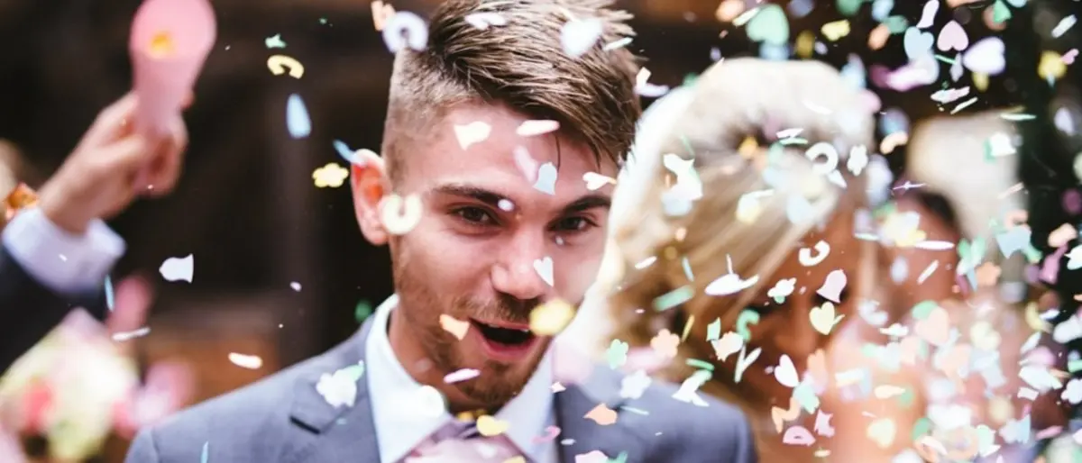 Serra San Bruno, il Comune dichiara guerra ai coriandoli e stelle filanti: polemiche