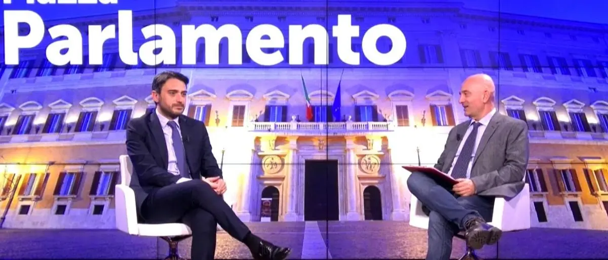 Nicola Irto a Piazza Parlamento: il Pd leader di progetti umanitari in Italia