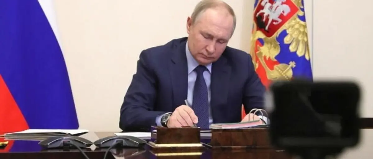 Ucraina, Putin mostra i muscoli: «Il gas si paga in rubli oppure stop ai contratti» - LIVE