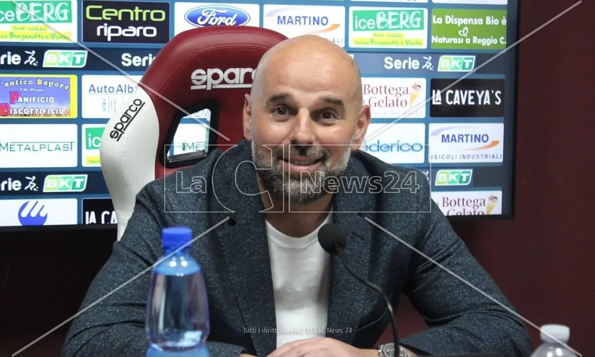 Verso Reggina-Benevento, mister Stellone: «Non vincere mi toglie il sonno»