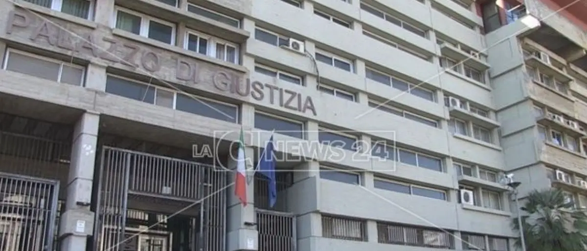 Traffico di droga a Cosenza, indagine “smembrata” dal Riesame: parte degli atti spedita a Genova