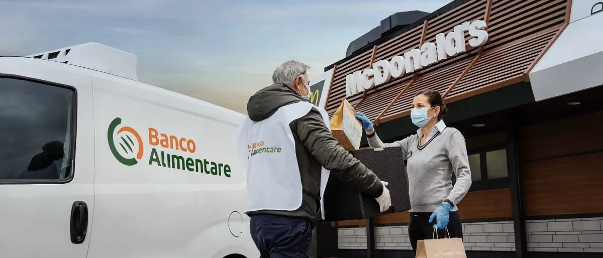 Oltre 1600 pasti caldi a settimana, l’iniziativa di Mc Donald’s e Banco alimentare in Calabria