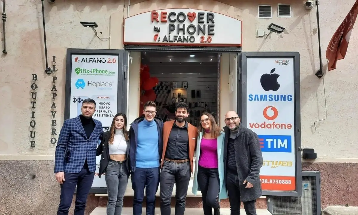 Smartphone ricondizionati e ambiente: Recover Phone apre a Tropea