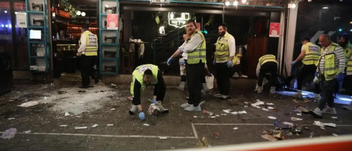 Attentato a Tel Aviv, un uomo spara all’impazzata in pieno centro città: almeno 2 morti e 15 feriti