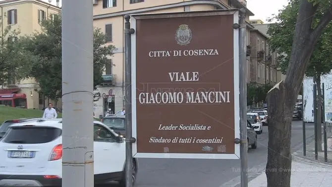 Vent’anni senza Giacomo Mancini, le sue ultime parole: «Non dimenticatemi e continuate la mia opera»