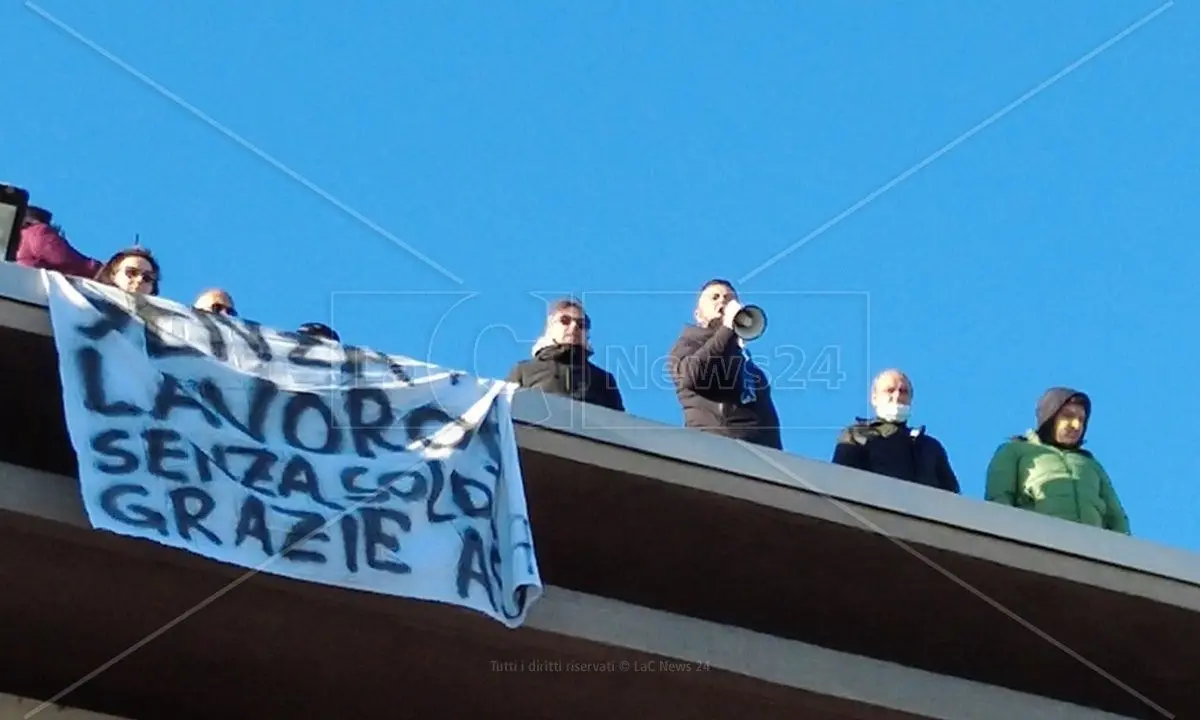 Corigliano Rossano, rientrata la protesta dei lavoratori della mensa ospedaliera