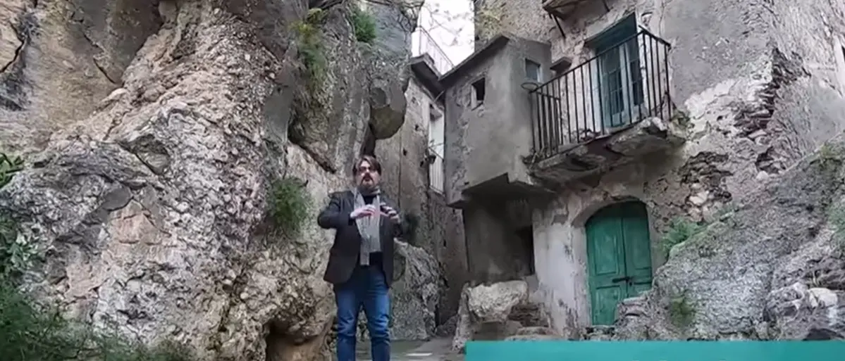 Palizzi, sospeso tra cielo e terra: questa sera nuova puntata de La Terra del Sole