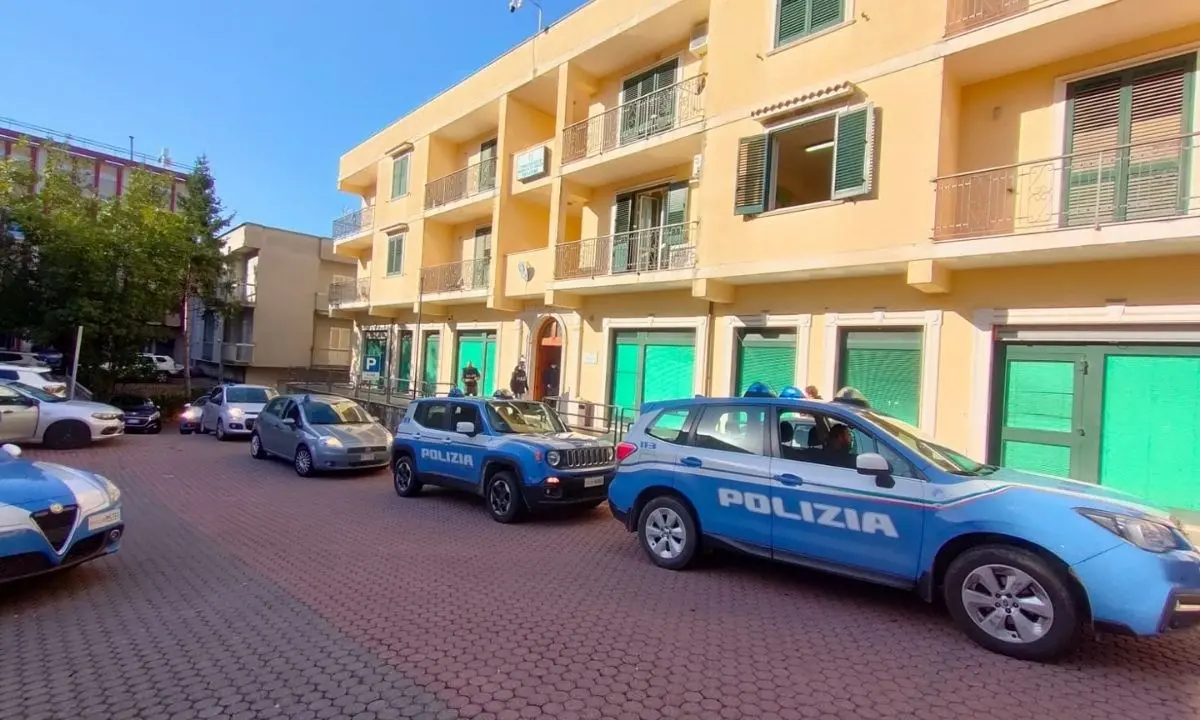 Tentato omicidio, arrestato un 55enne nel Reggino: avrebbe sparato a un uomo in un mattatoio nel 2020