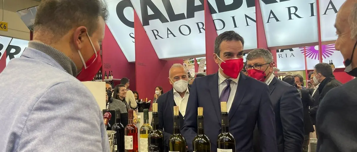 Il presidente Occhiuto: «La Calabria nel settore vitivinicolo non ha nulla da invidiare a nessuno»