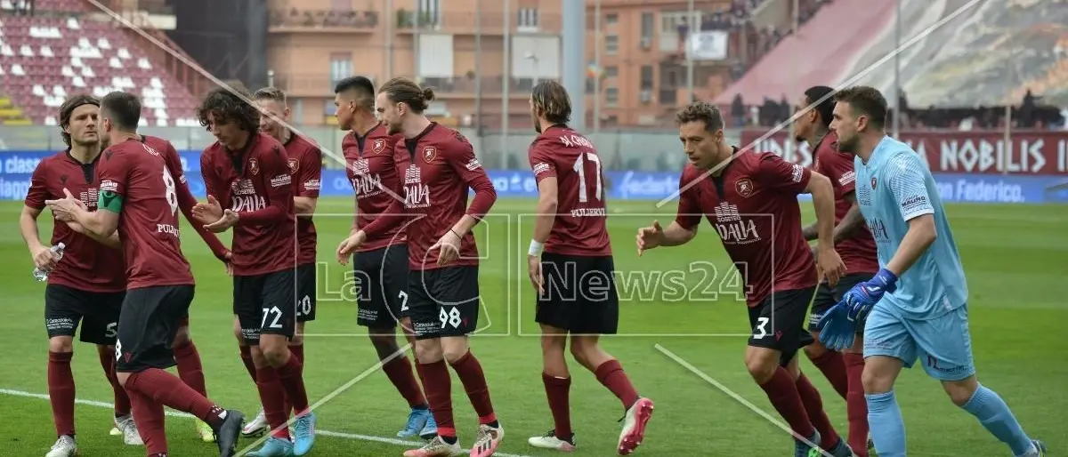 La Reggina e la teoria dell’altalena: il calendario ha spaccato la stagione
