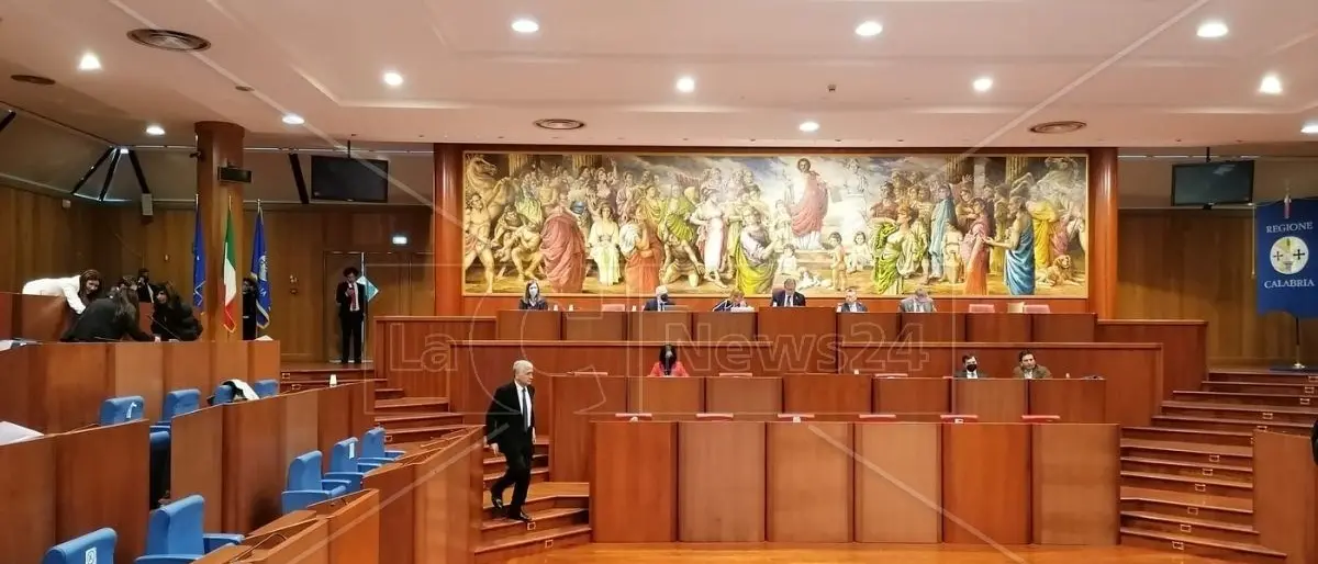 Il vertice delle commissioni Ue diventa un caso anche in Consiglio, Irto: «Doveva tenersi a Palazzo Campanella»