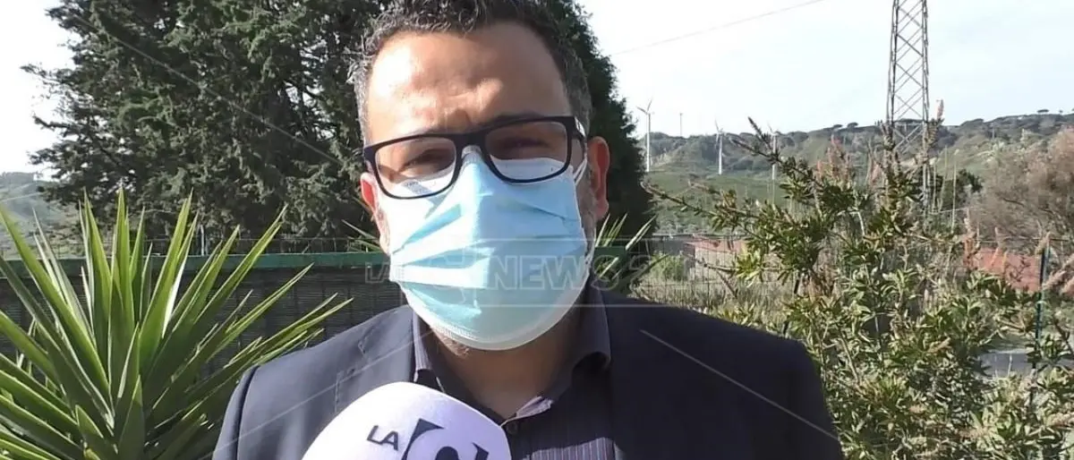 Marcellinara, l’unico medico di base va in pensione: cittadini senza assistenza da 2 mesi. Il sindaco scrive all’Asp