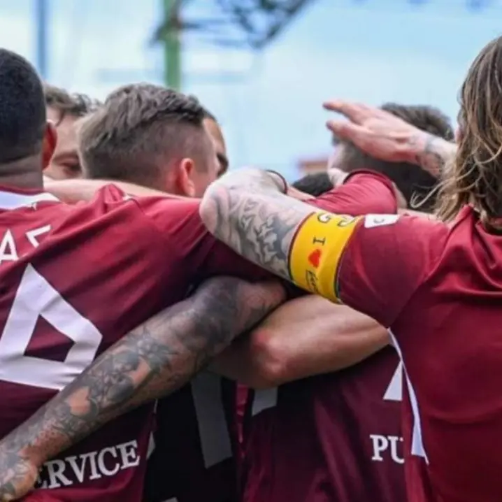 La Reggina si fa giudice della corsa alla Serie A: Folorunsho a segno, Lecce ko