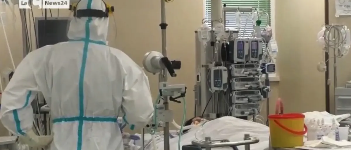 Covid: in Calabria aumenta l’occupazione dei posti letto nei reparti, stabile in Rianimazione