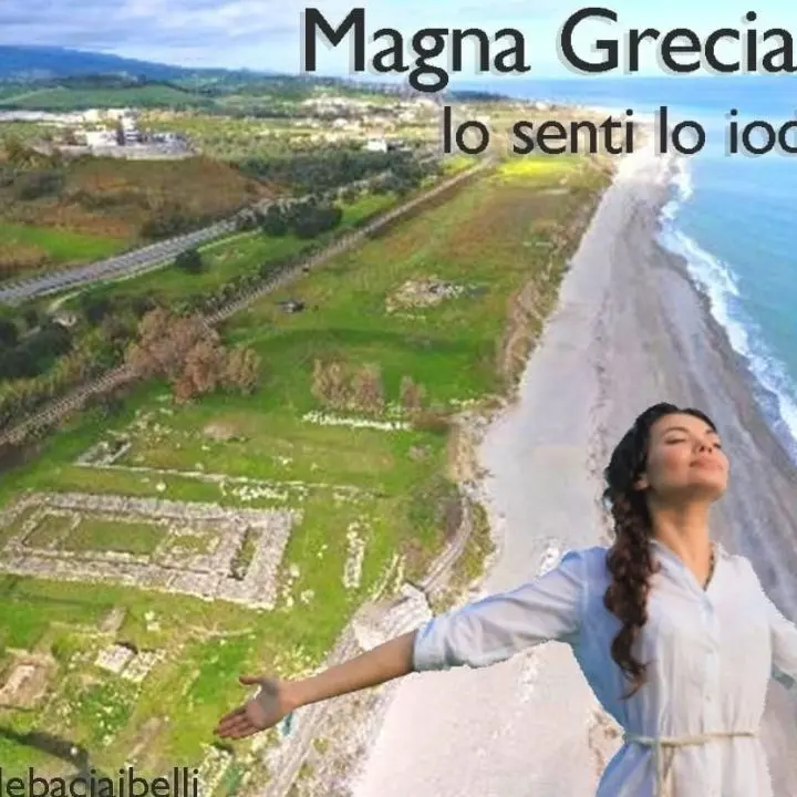 “Rischio insolazione” in Magna Grecia, la Calabria risponde al Veneto con ironia: «Senti che iodio...»