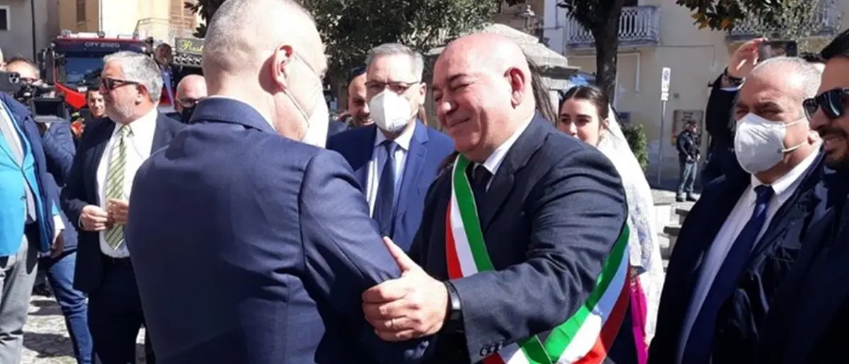 Il presidente dell’Albania arriva in Calabria ma Occhiuto non c’è ad accoglierlo
