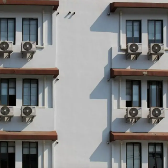 Nuove regole per i condizionatori: non meno di 25 gradi negli uffici. Ma chi controlla?