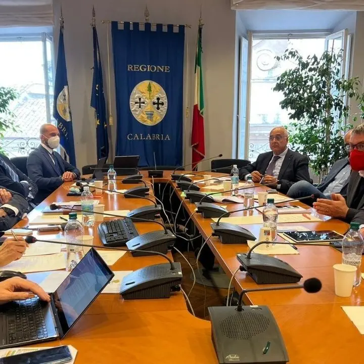 Occhiuto incontra i segretari nazionali di Cgil, Cisl e Uil: ecco la vertenza che sarà presentata al Governo