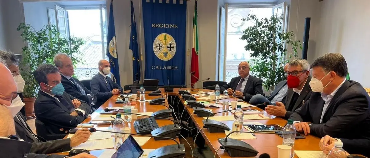 Occhiuto incontra i segretari nazionali di Cgil, Cisl e Uil: ecco la vertenza che sarà presentata al Governo