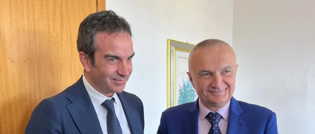 Occhiuto incontra il presidente Meta: «L’Albania può fornirci medici e infermieri»