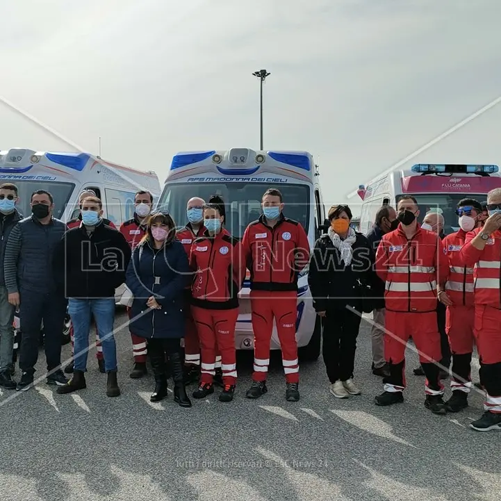Trasporto dializzati, le associazioni: «I pazienti si incateneranno davanti alla Regione»