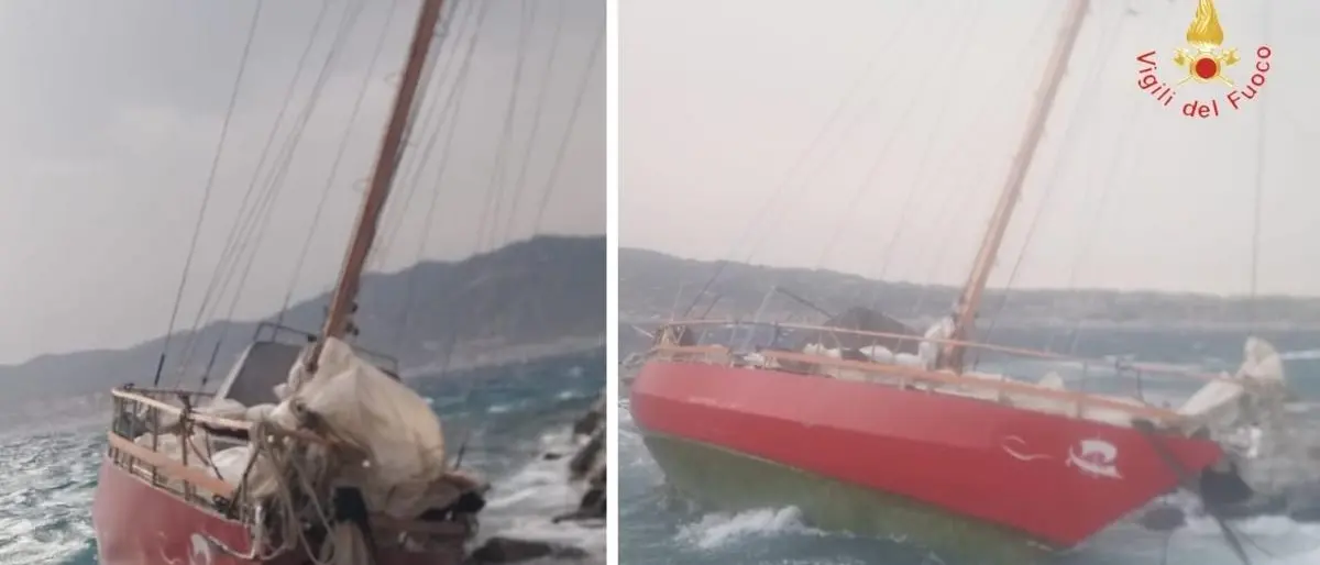 Barca a vela si incaglia tra gli scogli, tre persone salvate nel Reggino