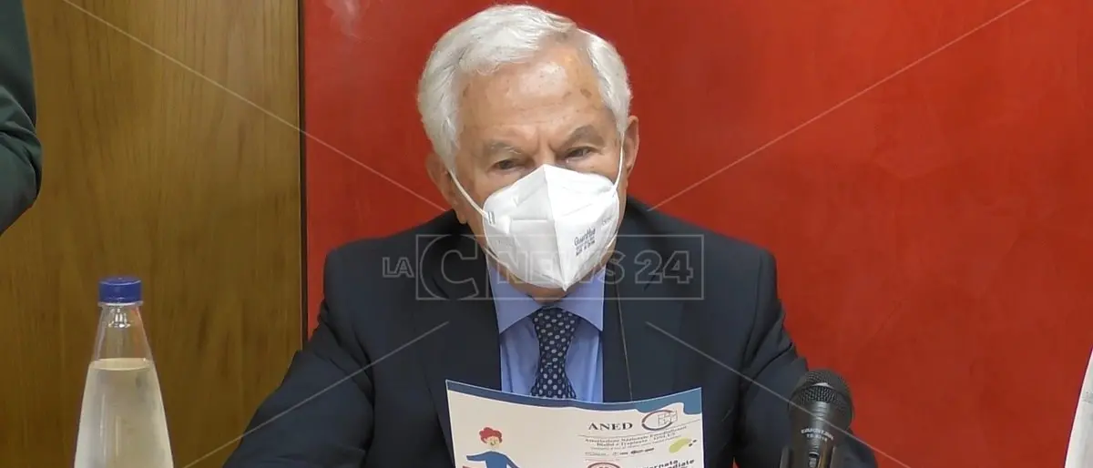 Bilanci dell’Asp di Cosenza falsificati, a processo l’ex commissario alla Sanità in Calabria Massimo Scura