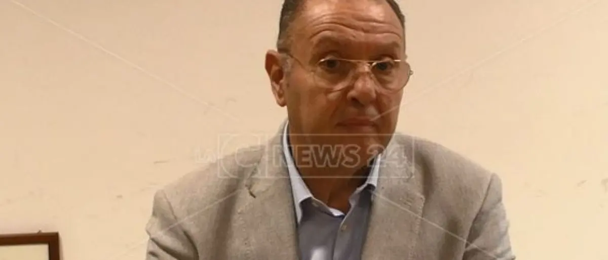 Sistema Cosenza, i legali di Cotticelli: «Si è sempre rifiutato di approvare il bilancio dell’Asp»