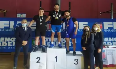 Pesistica, il cosentino De Bartolo segna il record calabrese sollevando 145 chili