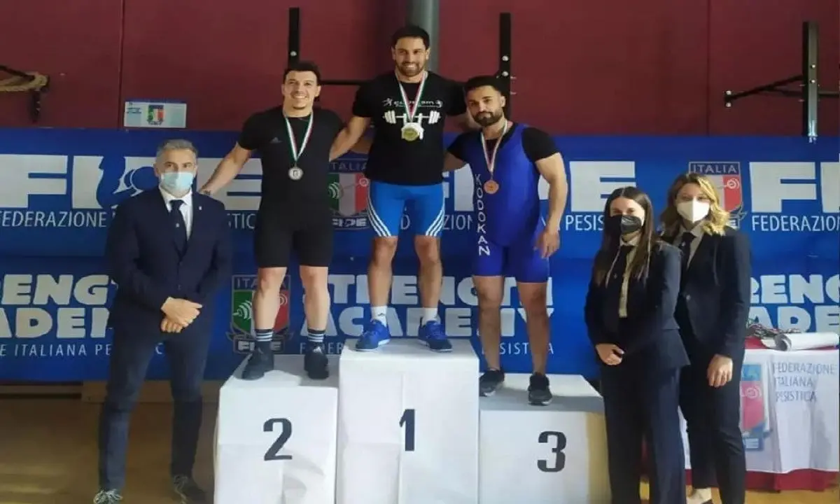 Pesistica, il cosentino De Bartolo segna il record calabrese sollevando 145 chili