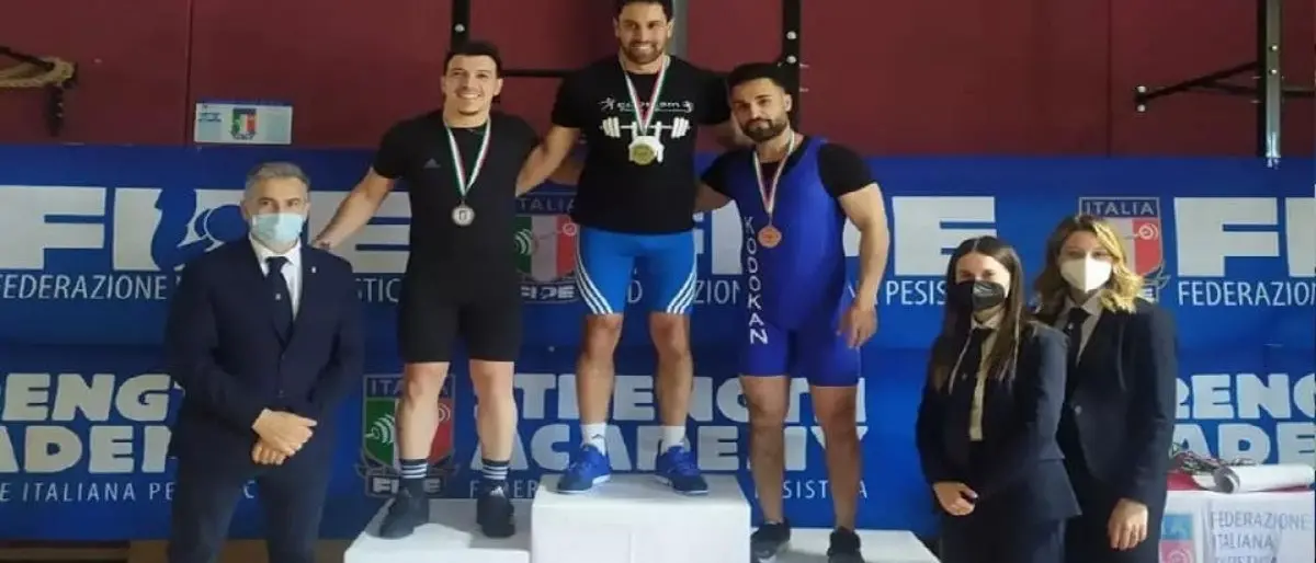 Pesistica, il cosentino De Bartolo segna il record calabrese sollevando 145 chili