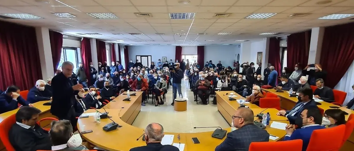 Raddoppio termovalorizzatore, sindaci e cittadini: «Gioia non è la pattumiera della Calabria»