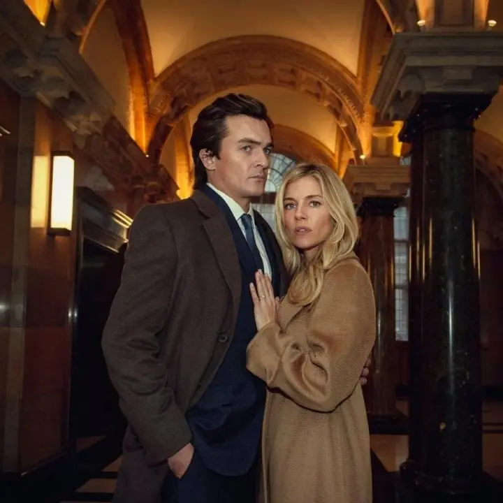 Anatomia di uno scandalo. Anche i (maschi) ricchi piangono?