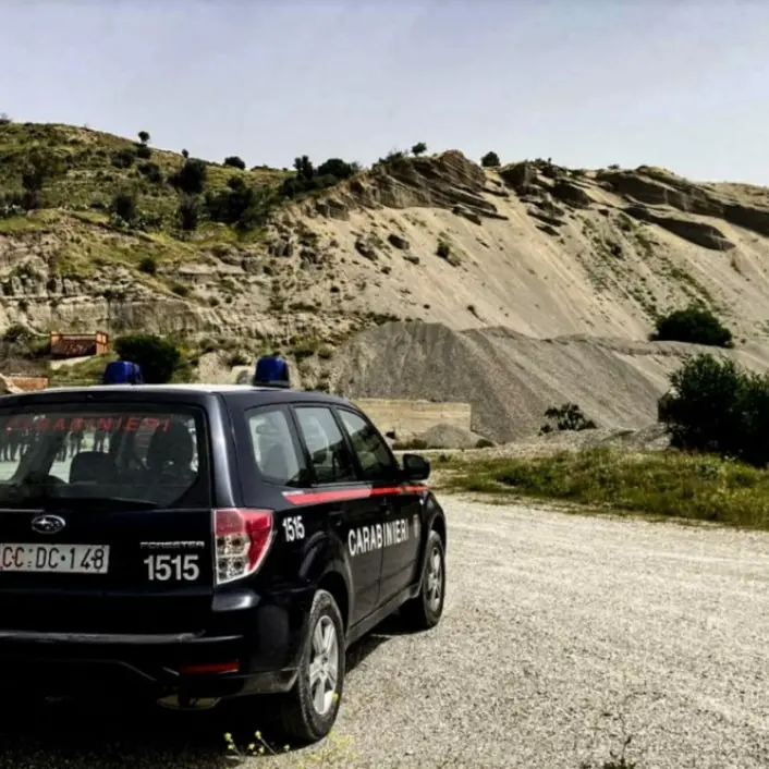 Melito Porto Salvo, sequestrata una cava abusiva: operava da 20 anni su terreni confiscati alla ‘Ndrangheta